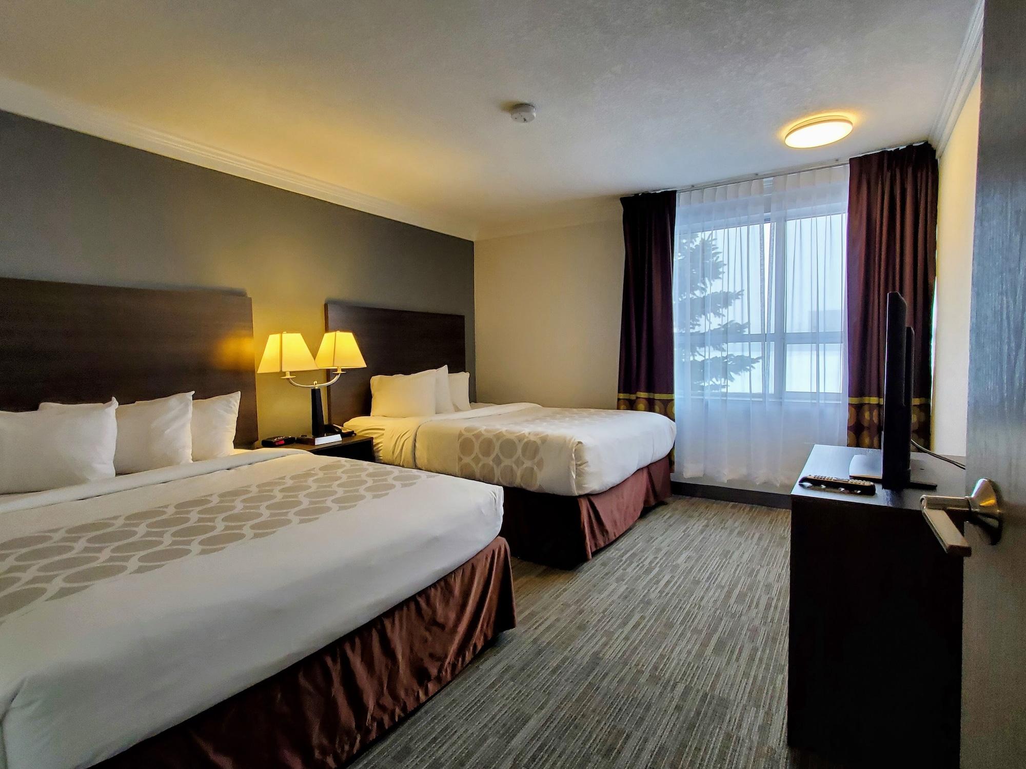 Super 8 By Wyndham Macleod Trail Calgary Hotel Exterior photo